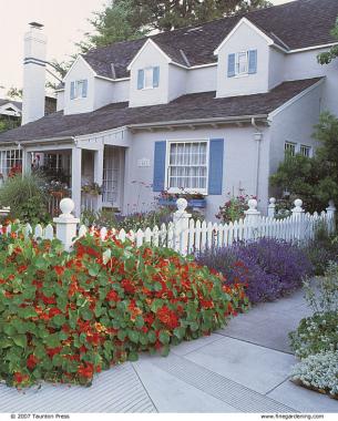 Front-Yard Gardens Make a Strong First Impression - FineGardening